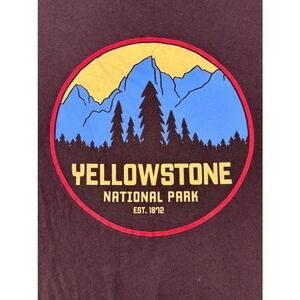 Yellowstone National Park Men's Black T-Shirt - L - General Standard